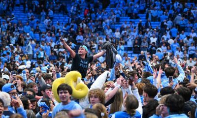 Chaos ensues at UNC-Duke game after fans storm court too early, evacuate for final 0.4 seconds