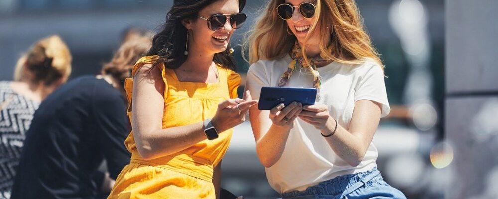 EE, Three claim UK’s best mobile internet performance in 2025 | Computer Weekly