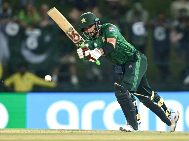 Farhan tops Kohli to set new T20 World Cup runs record | The Express Tribune