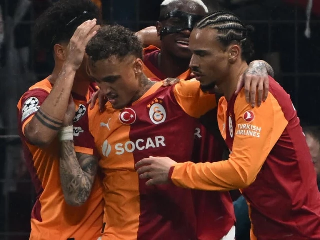 Galatasaray thrash 10-man Juve in UCL play-off 1st leg | The Express Tribune