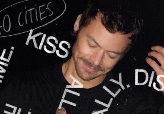 Harry Styles invites fans to early listening party for upcoming album