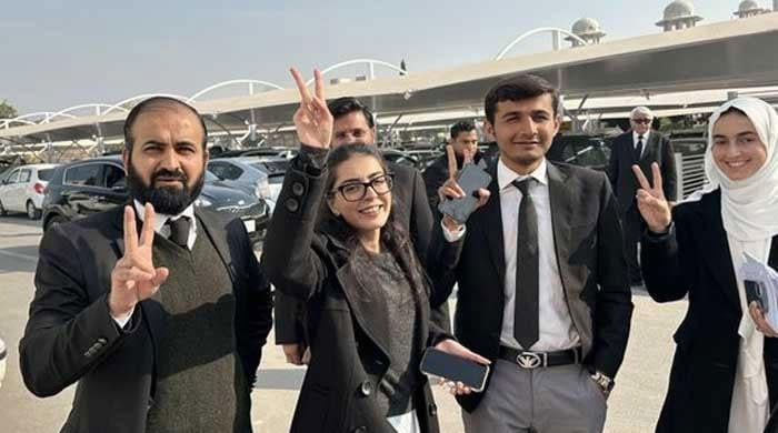 Imaan Mazari, Hadi Ali Chattha granted bail in police scuffle case