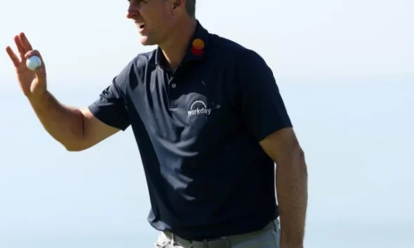 Rose stretches lead at Torrey Pines | The Express Tribune