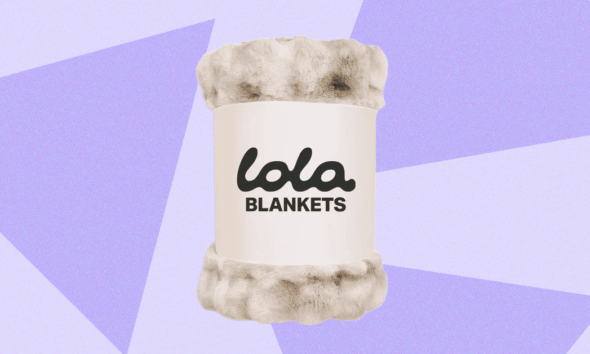 The Internet’s Favorite Blanket Is 45 Percent Off