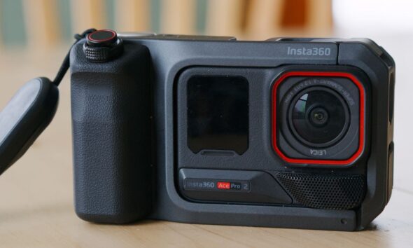 This Kit Turns Your Insta360 Action Camera Into a Point-and-Shoot