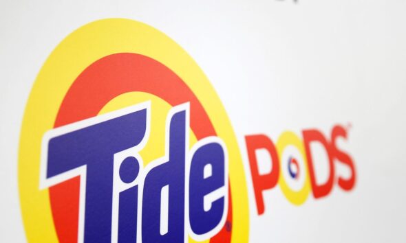 Tide’s Evo Tiles Are a Fresh, Overengineered Take on the Tide Pod