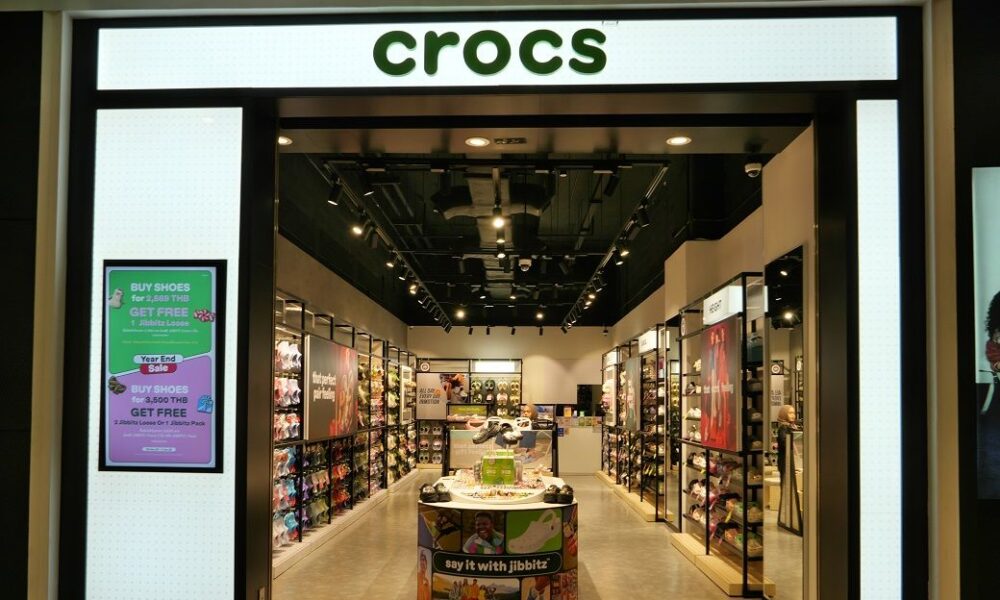 US’ Crocs revenue dips 1.7% in 2025; DTC growth offsets wholesale