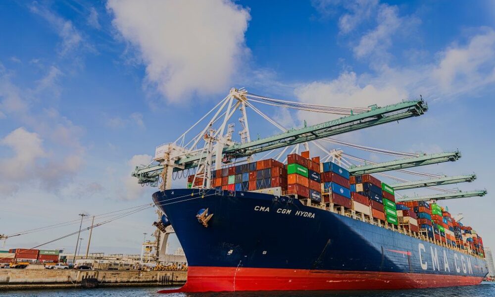 US container imports rebound to 2.32 mn TEUs in January