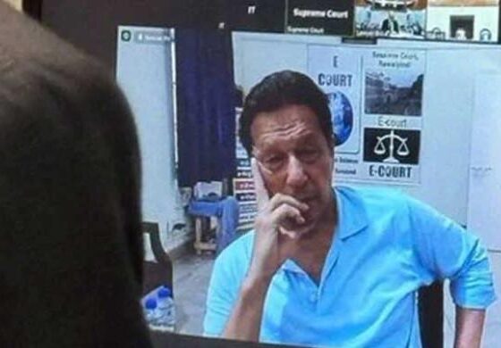 Why secrecy? PTI adamant on personal doctors access after Imran administered eye injection