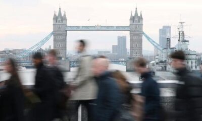 Rising UK youth unemployment tests govt over wage pledge