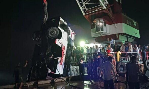 Bus falls into river while boarding ferry in Bangladesh, leaving 24 dead