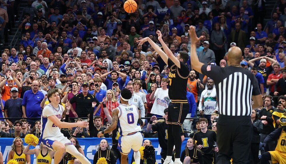 Alvaro Folgueiras, Iowa oust Florida in NCAA tournament thriller