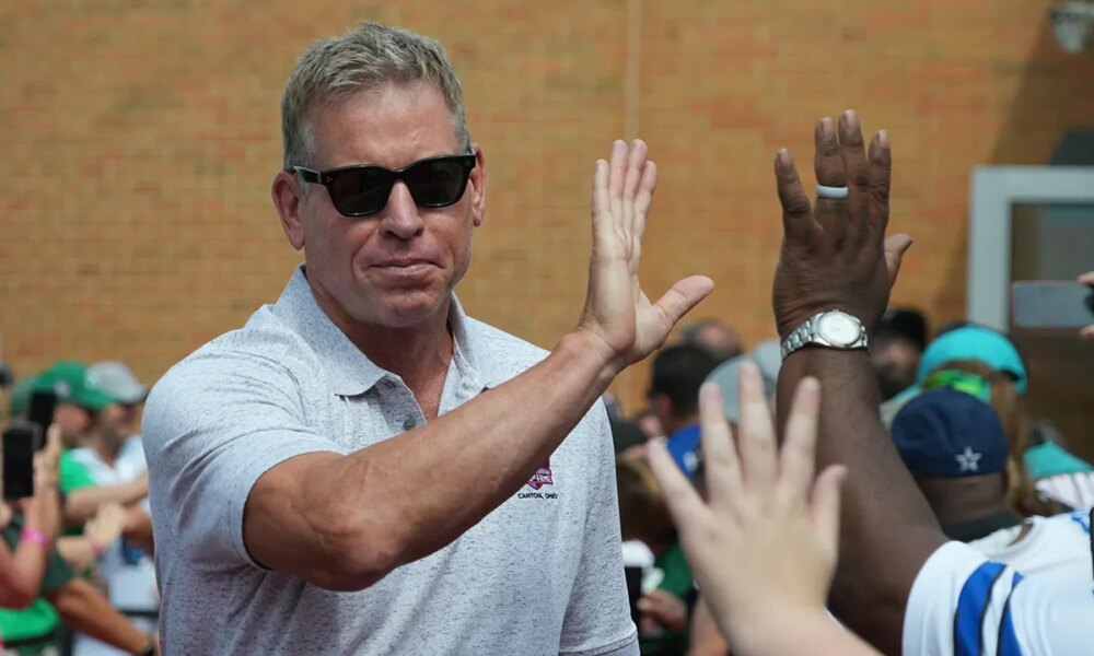 Ex-NFL star Troy Aikman drops theory about cause of early season injuries