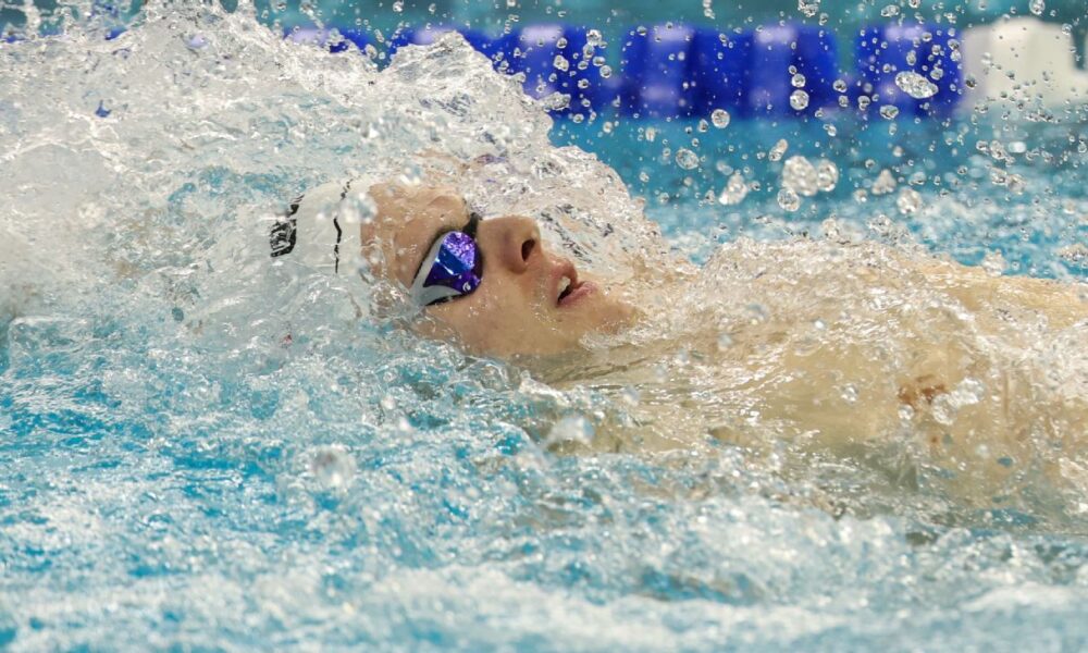 Hubert Kós leads Texas men to second straight NCAA swim title