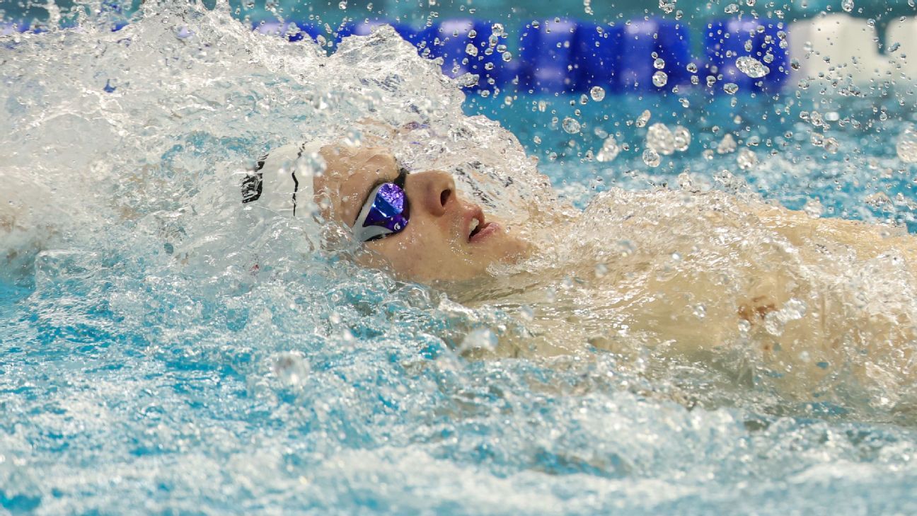 Hubert Kós leads Texas men to second straight NCAA swim title