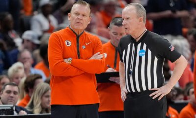 Illinois knocks off Iowa to reach Final Four after buzzer malfunction delay