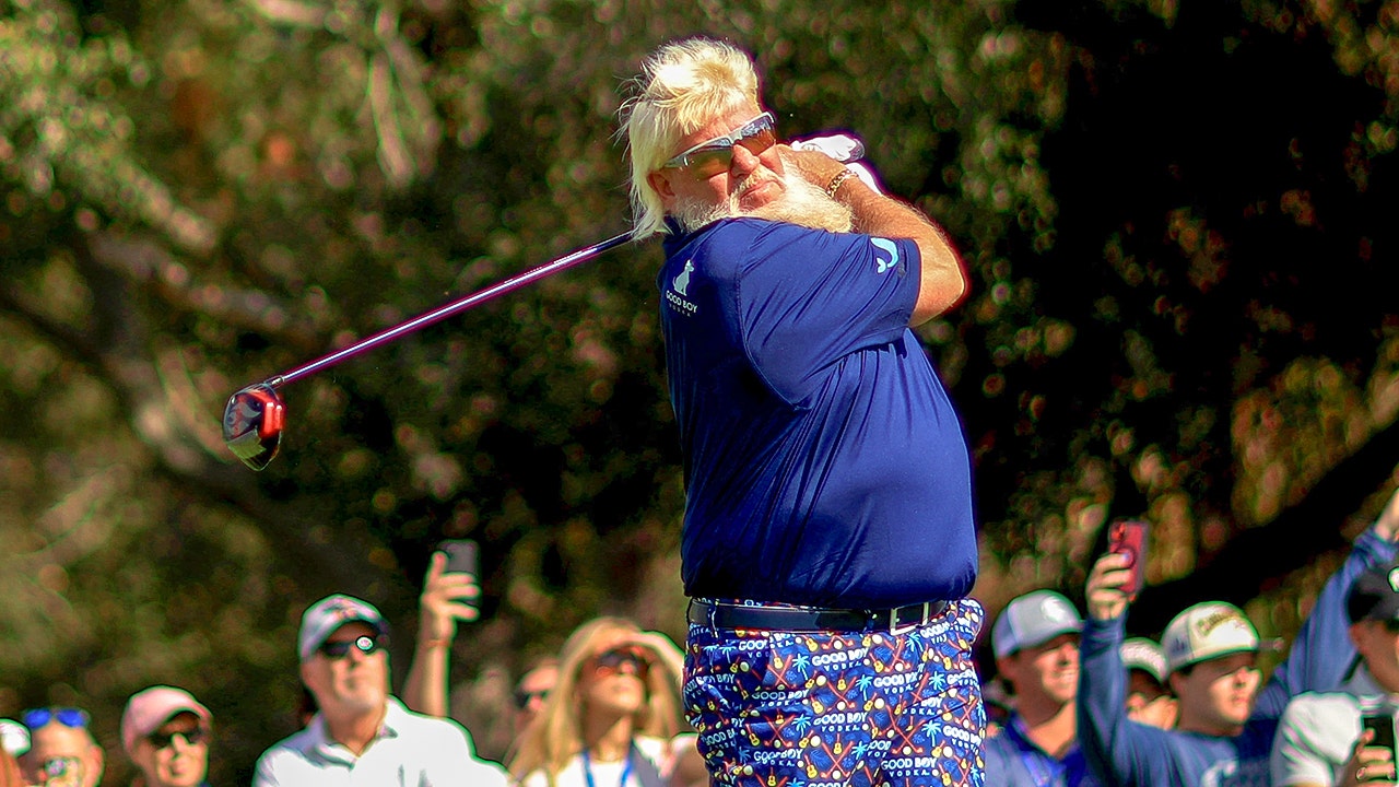 John Daly calls himself a ‘jacka–‘ after falling down desert hill during tournament