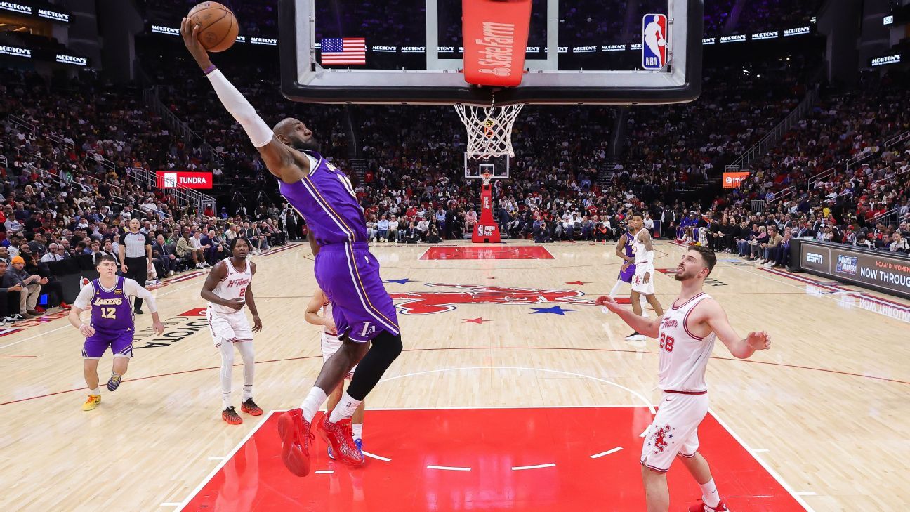 LeBron James’ 6 dunks vs. Rockets key Lakers’ 7th straight win
