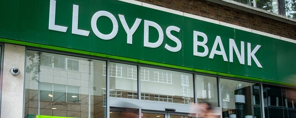 Lloyds banking app ‘glitch’ shows transactions of strangers | Computer Weekly