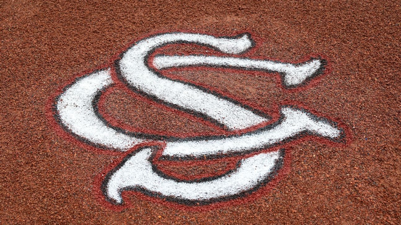 Mainieri out as South Carolina’s baseball coach in 2nd season