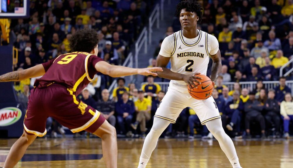Michigan loses L.J. Cason for rest of season with torn ACL