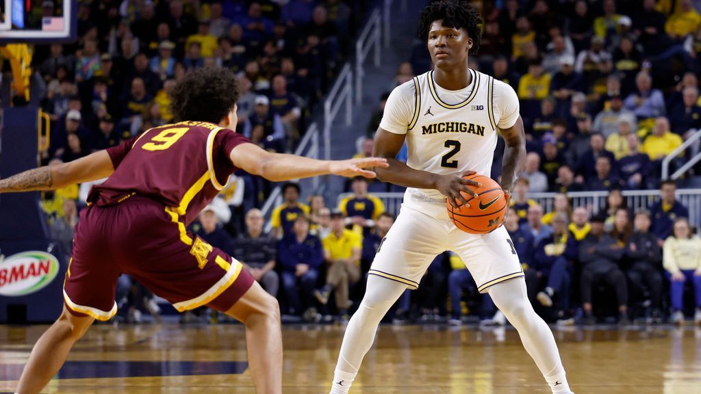 Michigan loses L.J. Cason for rest of season with torn ACL