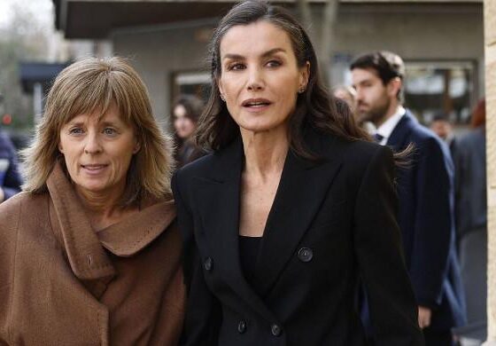 Queen Letizia shows presence and support during difficult day