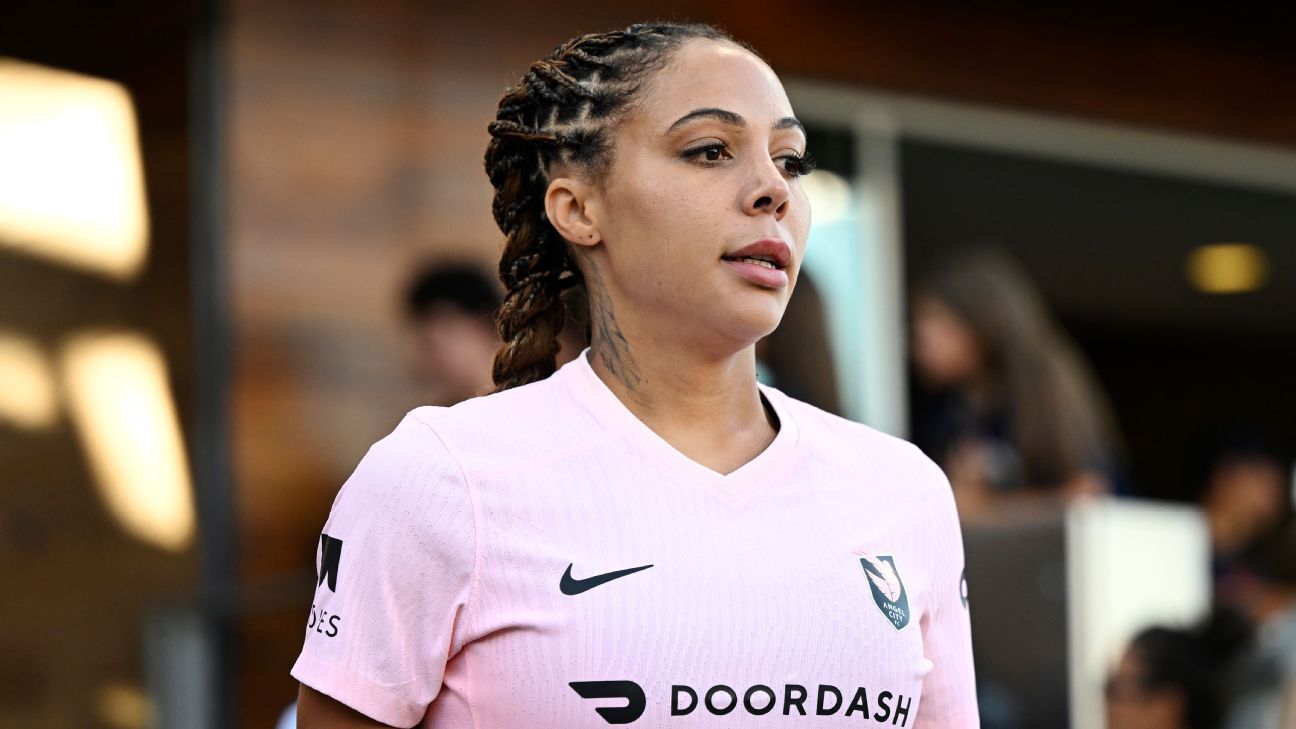 Sydney Leroux teases comeback after missing 2025 NWSL season
