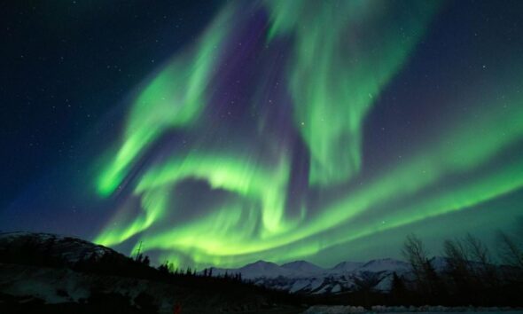 UK skies set for second night of dazzling display