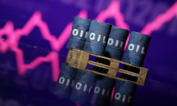China oil majors restart Russian oil imports after a 4-month halt, sources say