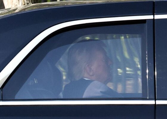 Supreme Court justices skeptical of Trump order to restrict birthright citizenship