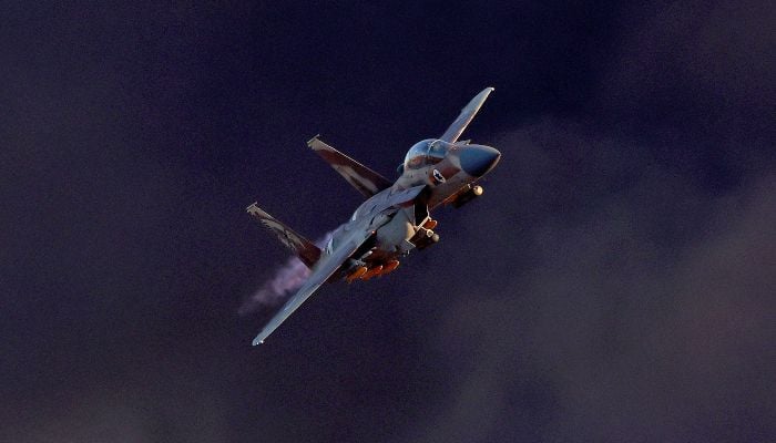 Ex-airmen detail how to survive being shot down