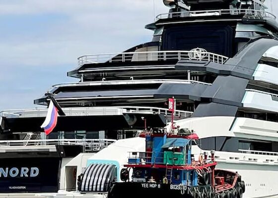 Iran, US allowed Russian superyacht to cross Strait of Hormuz, says source