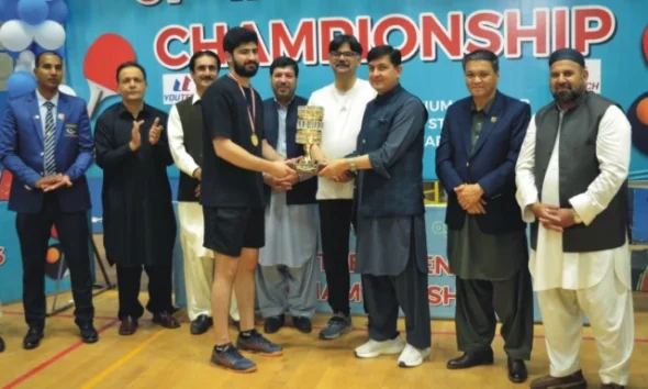 Army’s Shah Khan, Haiqa Hassan clinch singles titles  | The Express Tribune