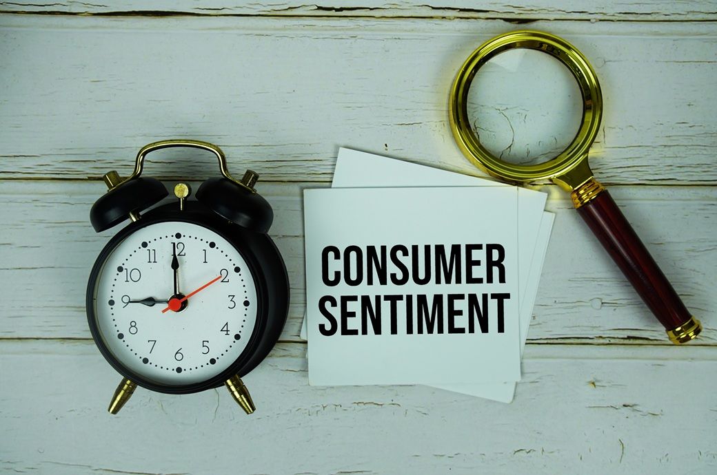 Australian consumer confidence drops in April on rising living costs