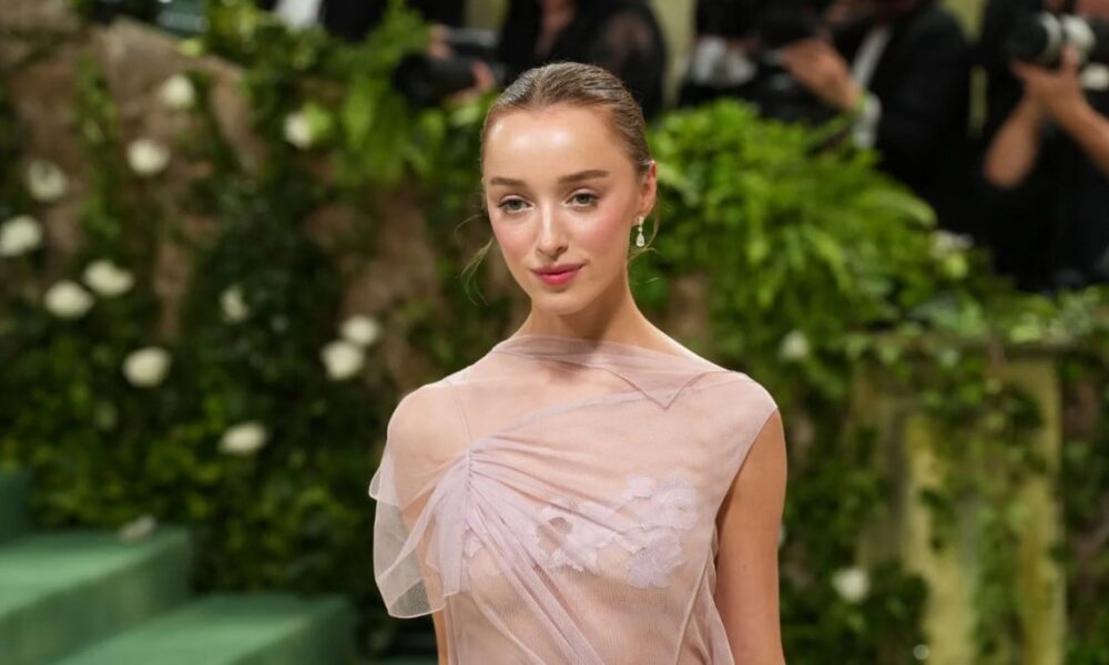 ‘Bridgerton’ star Phoebe Dynevor breaks silence on comeback