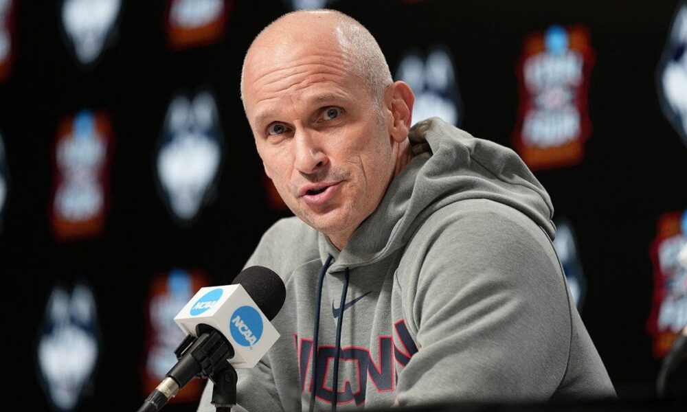 Dan Hurley’s wife calls out St John’s fans for rooting against UConn in March Madness