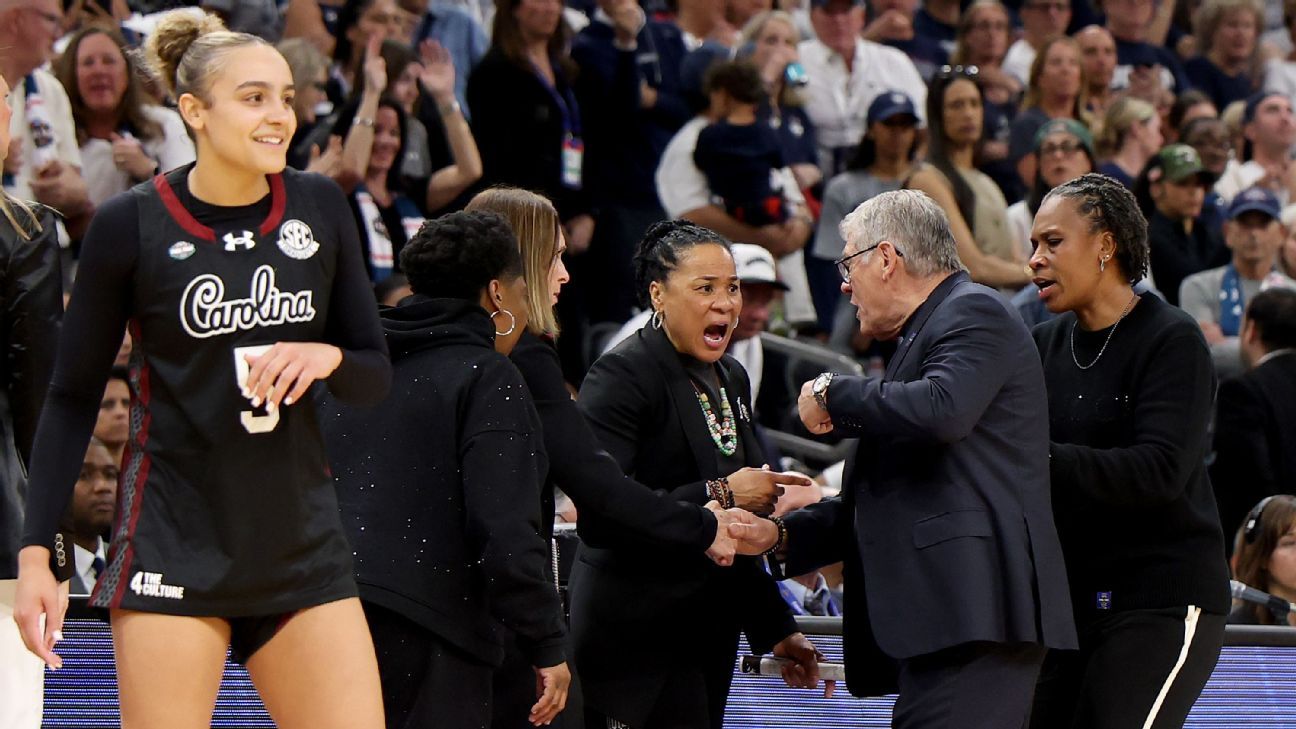 Geno Auriemma needs to be better than bizarre postgame actions against South Carolina