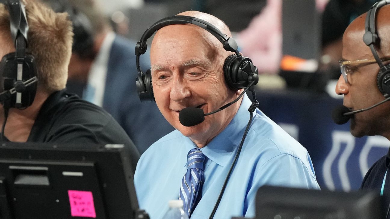 Hall of Famer Dick Vitale announces melanoma diagnosis