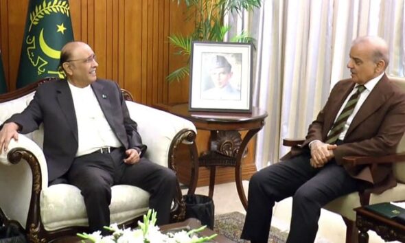 President Zardari lauds Pakistan’s untiring efforts in facilitating US-Iran dialogue