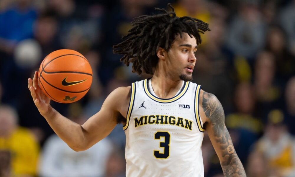 Star PG Elliot Cadeau to return for senior season at Michigan