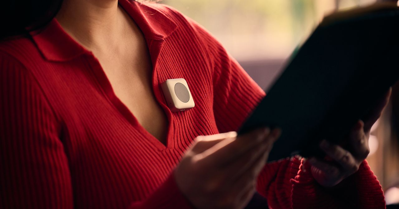 This AI Button Wearable From Ex-Apple Engineers Looks Like an iPod Shuffle