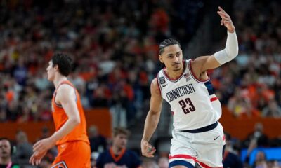 UConn dispatches Illinois to make third men’s national title game in four years