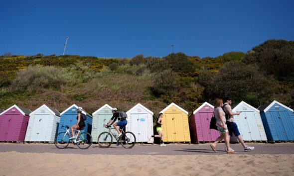 UK sees warmest early April in 80 years, breaking 1946 record