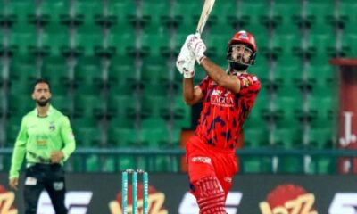 Warner, Khushdil help Karachi Kings cruise past Lahore Qalandars