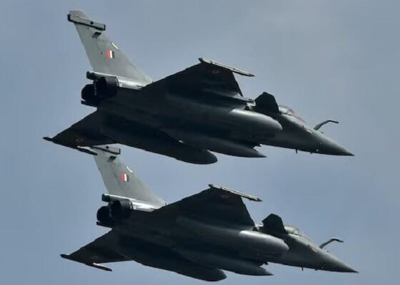 Military jets’ crew members safely eject after Idaho air-show collision