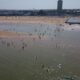 UK beats May heat record with 33.5℃ registered near London