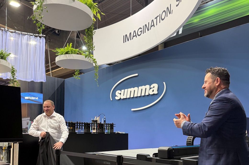 Belgium’s Summa launches F Series Vantage flatbed cutters at FESPA