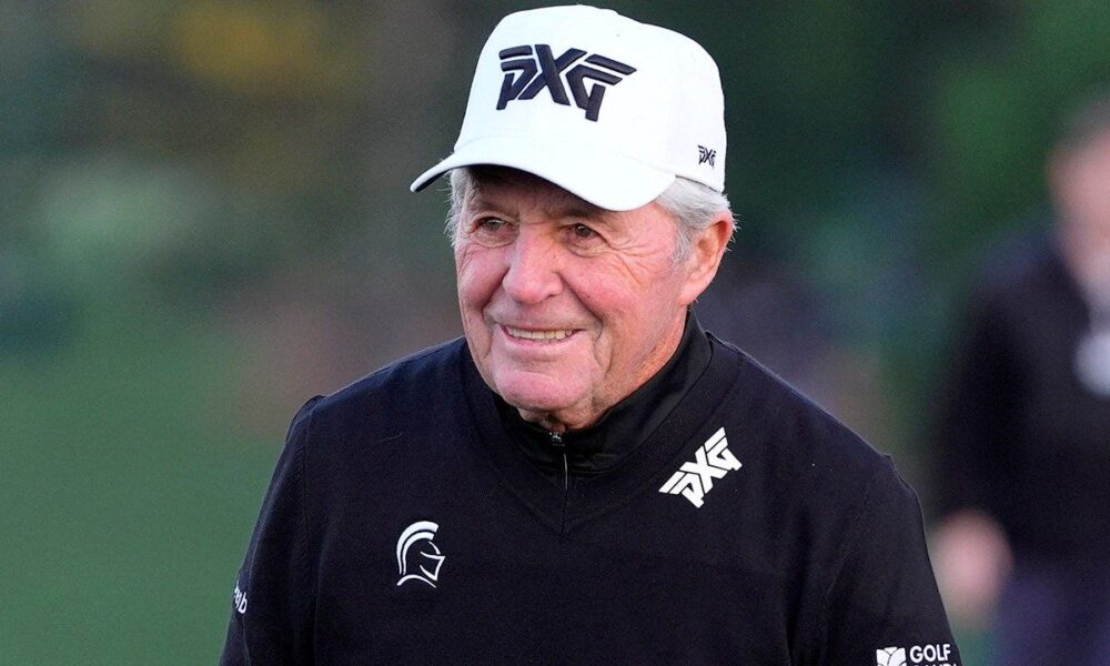 Gary Player, 90, takes on Bryson DeChambeau in White House push-up contest as Trump watches