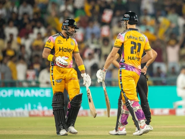 Hardie leads rout as Zalmi skittle Kingsmen for 129 in HBL PSL final | The Express Tribune